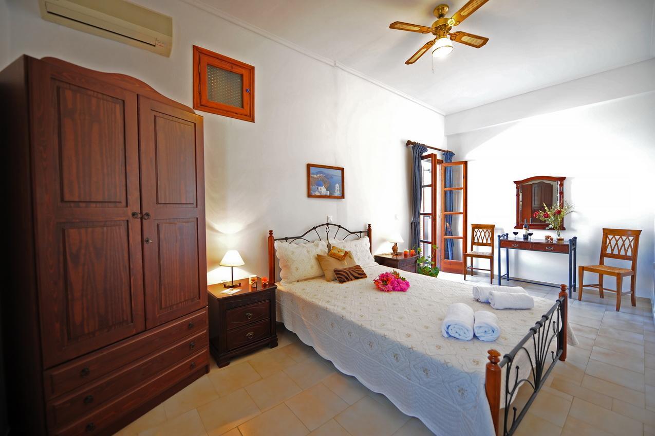 Philoxenia Hotel & Studios Perissa  Dış mekan fotoğraf